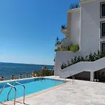 アパートホテル Sea Point La 4*