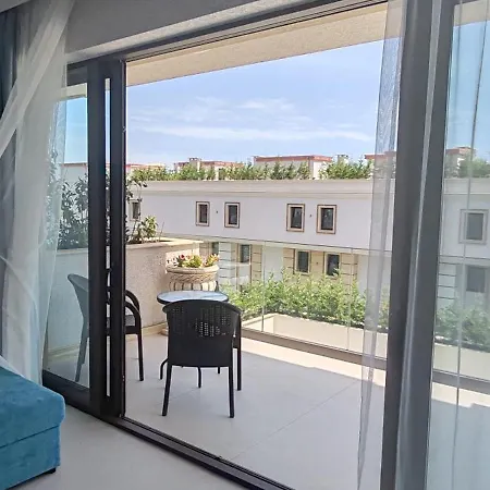 Sea Point La 4*