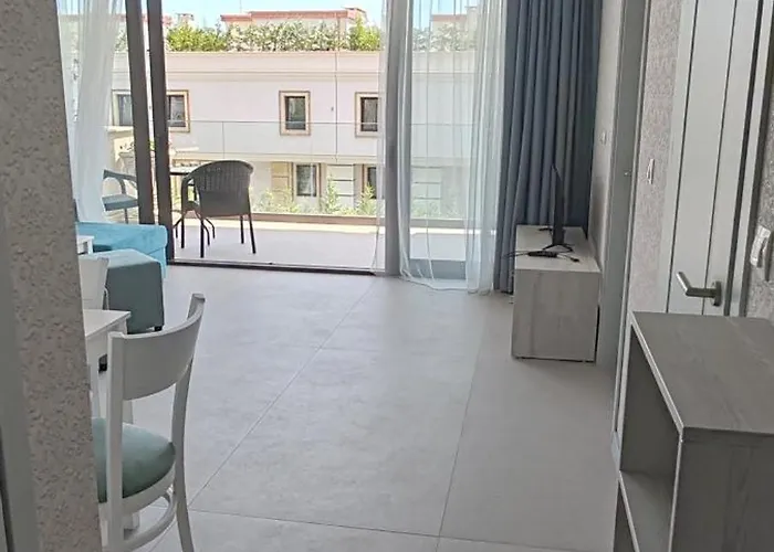 Sea Point La Apart-hotel 4*