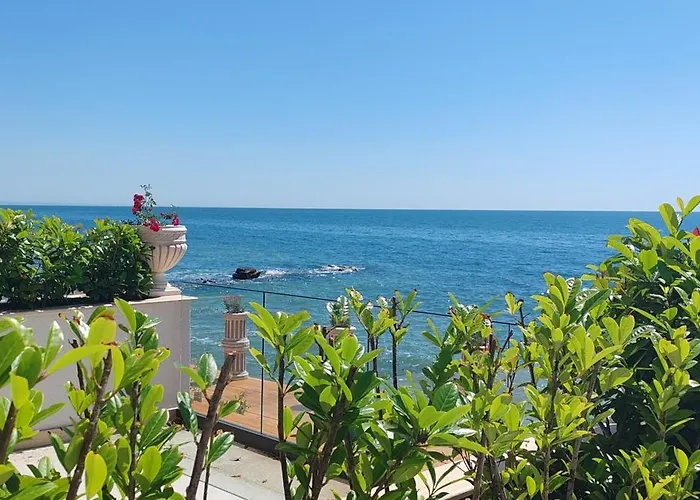 Sea Point La 4* Golden Sands