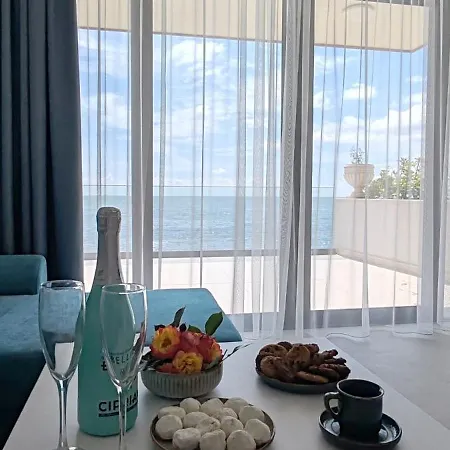 Sea Point La Hotel apartamentowy